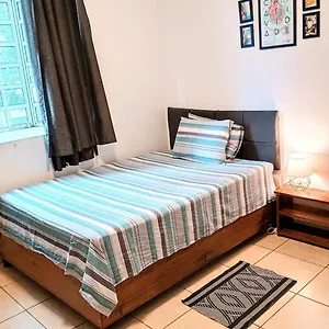 Quarto em Acomodações Particulares Com Banheiro Super Espacosa, São Paulo
